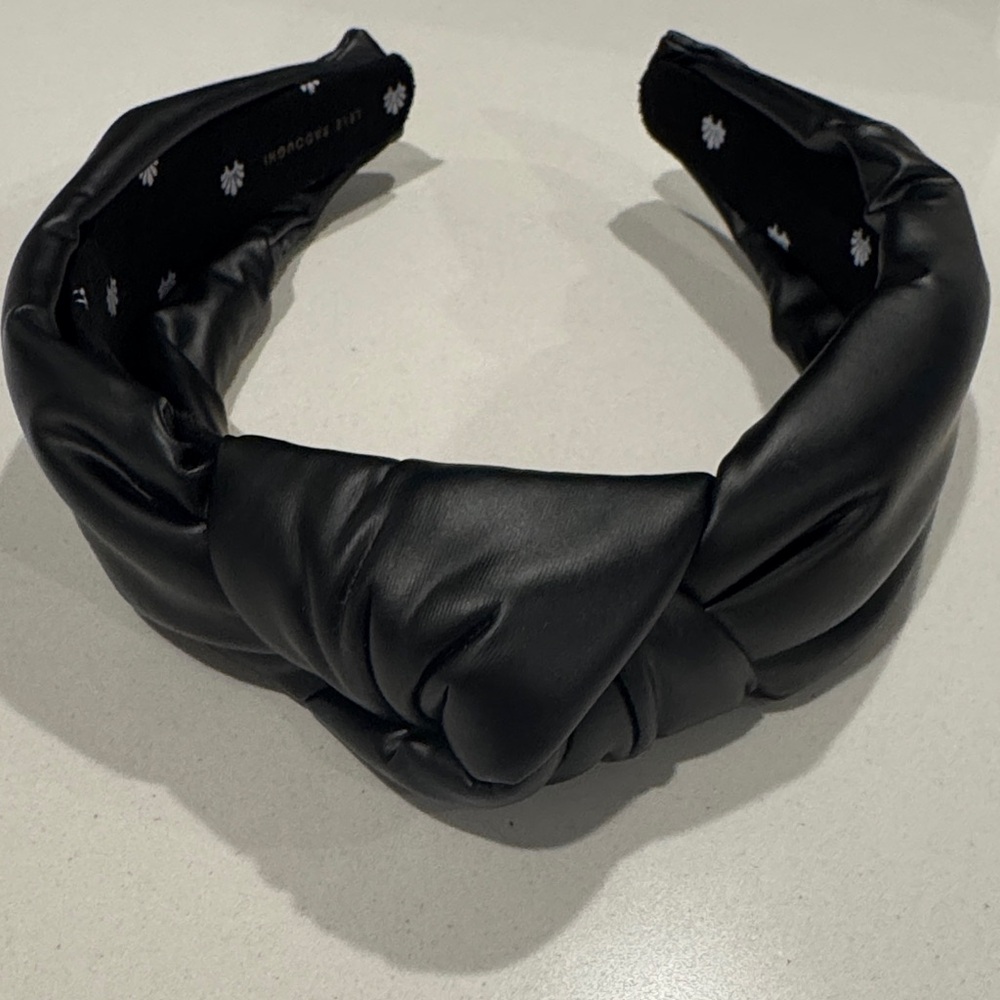 Lele Sadoughi Elegant Black Satin Headband